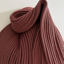 Sini-Villi_Frost-Kissed-Berry_2025_close