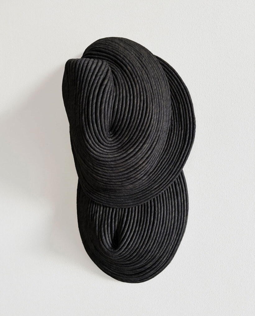 Sini-Villi_Volcano_2025_side