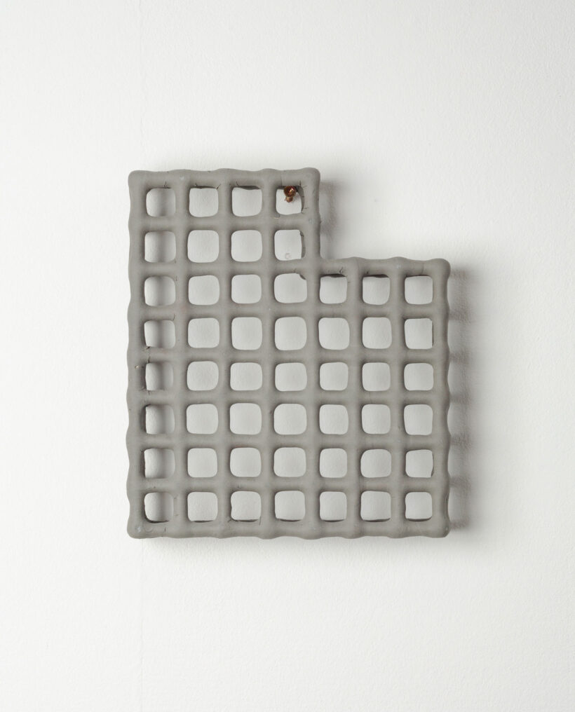 akikomori_artwork_ceramic_wall_relief_lokalhelsinki2026-5