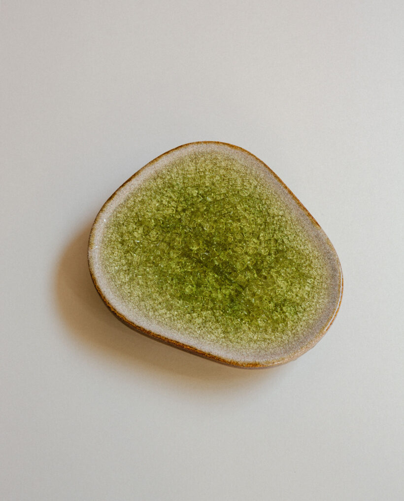 arniaromaa_stoneware_glass_wall_sculpture_lokalhelsinki2026-4