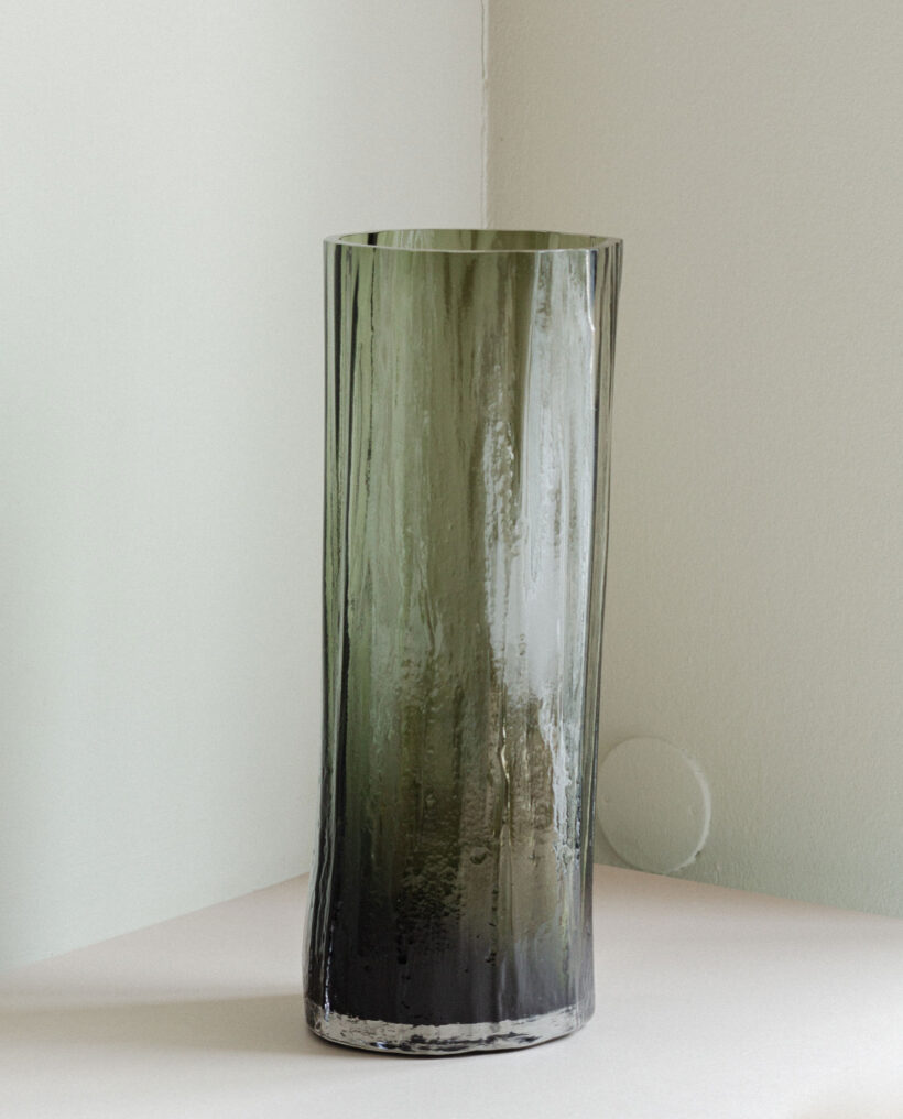 antreihartikainen_vestige_glass_vase_atfirstblush_lokalhelsinki2026