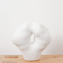 hennanuutinen_ceramic_sculpture_artwork_whitewall_lokalhelsinki2026-17