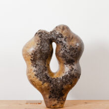 hennanuutinen_ceramic_sculpture_artwork_whitewall_lokalhelsinki2026-23