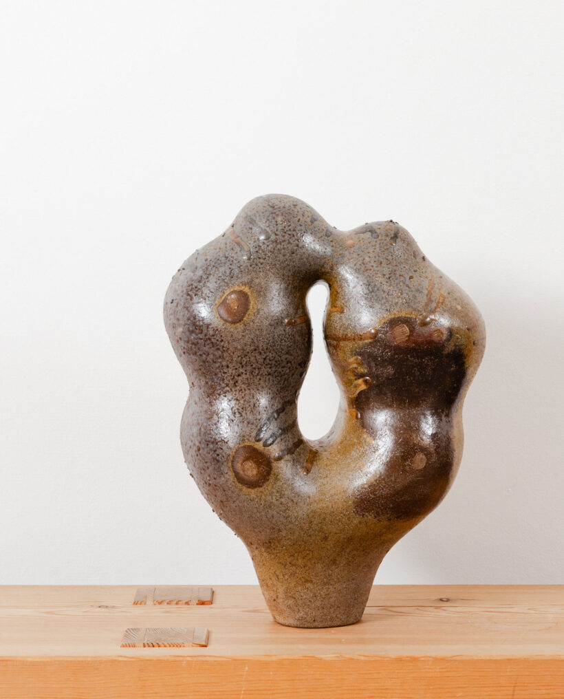 hennanuutinen_ceramic_sculpture_artwork_whitewall_lokalhelsinki2026-25