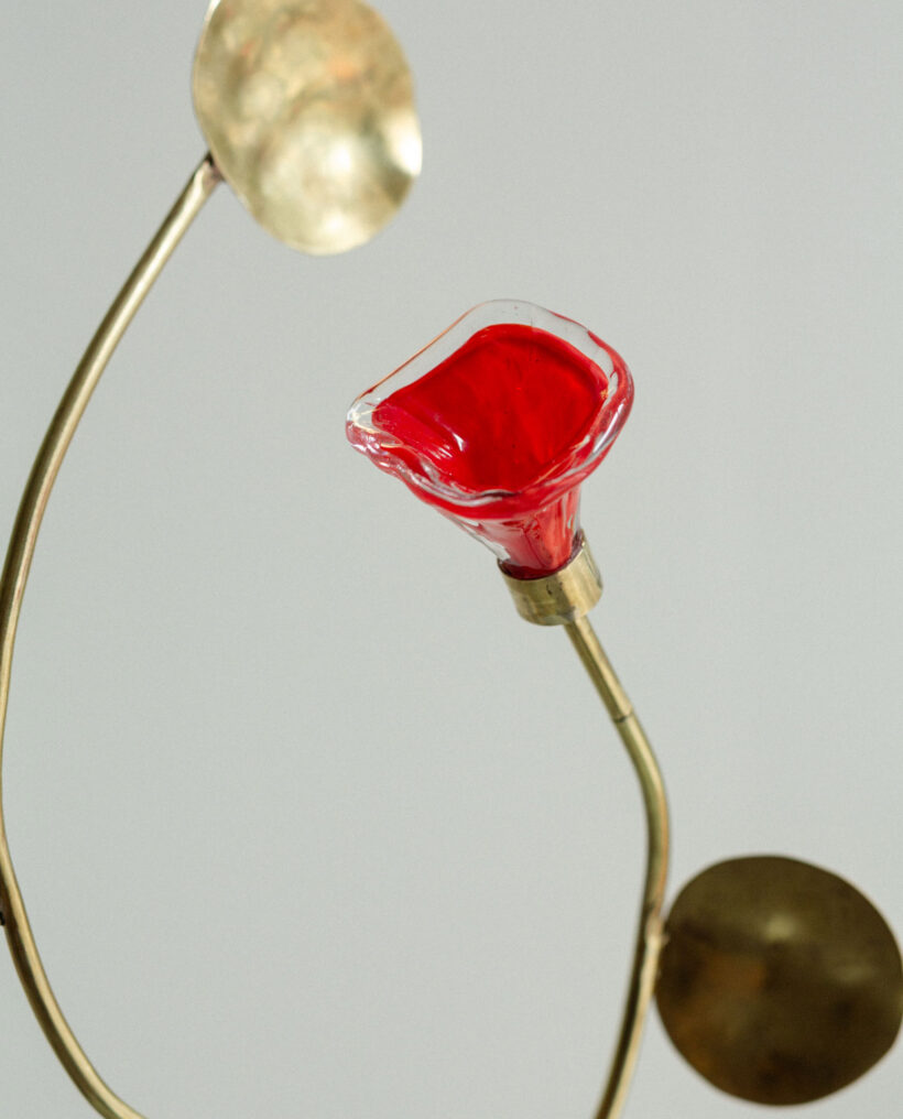 millavaahtera_sculpture_stabile_glass_brass_artwork_lokalhelsinki2026-10