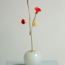 millavaahtera_sculpture_stabile_glass_brass_artwork_lokalhelsinki2026-6