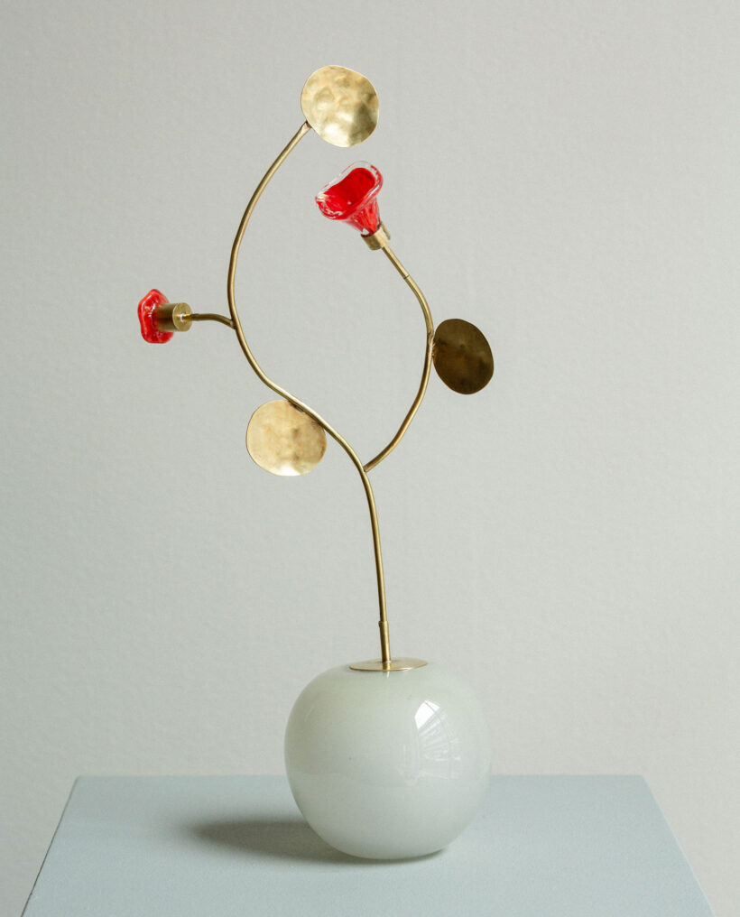 millavaahtera_sculpture_stabile_glass_brass_artwork_lokalhelsinki2026-9