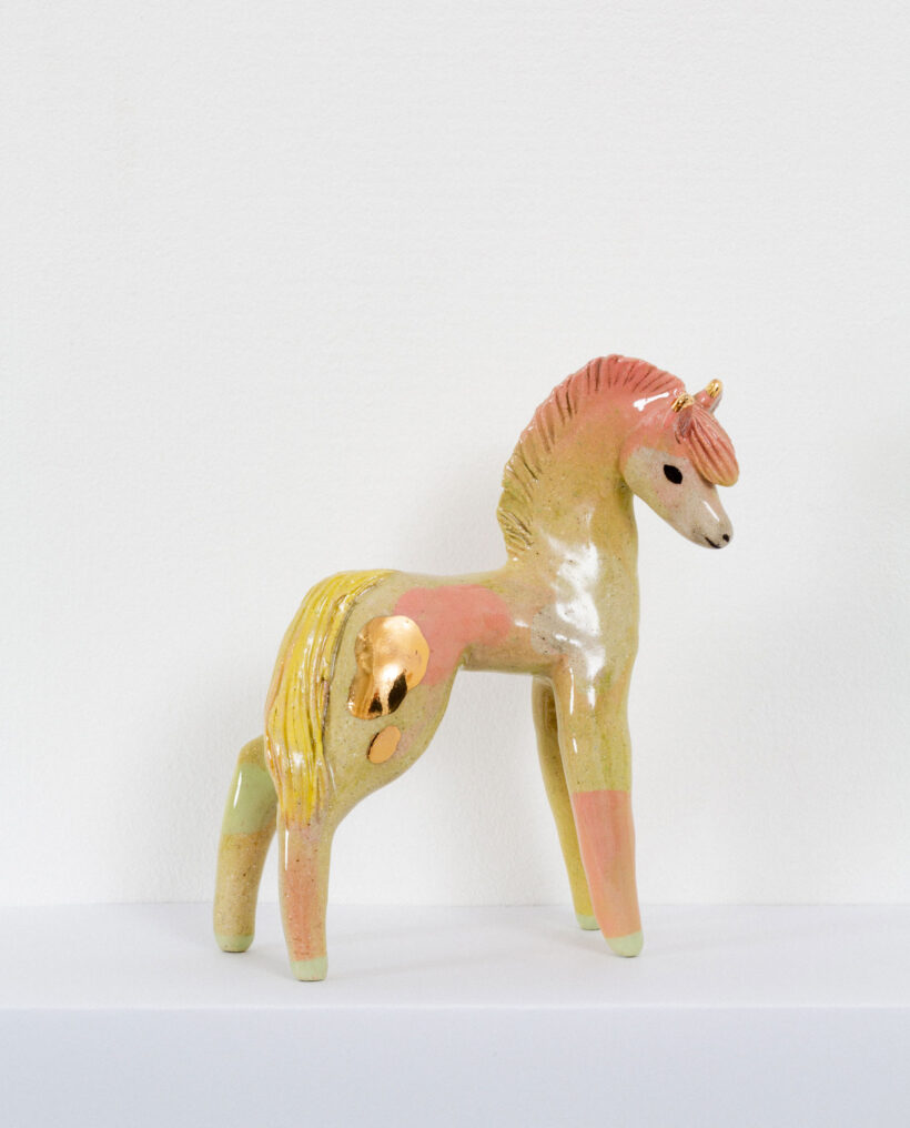 maisamajakka_ceramic_horse_figurine_sculpture_artwork_lokalhelsinki2026-12