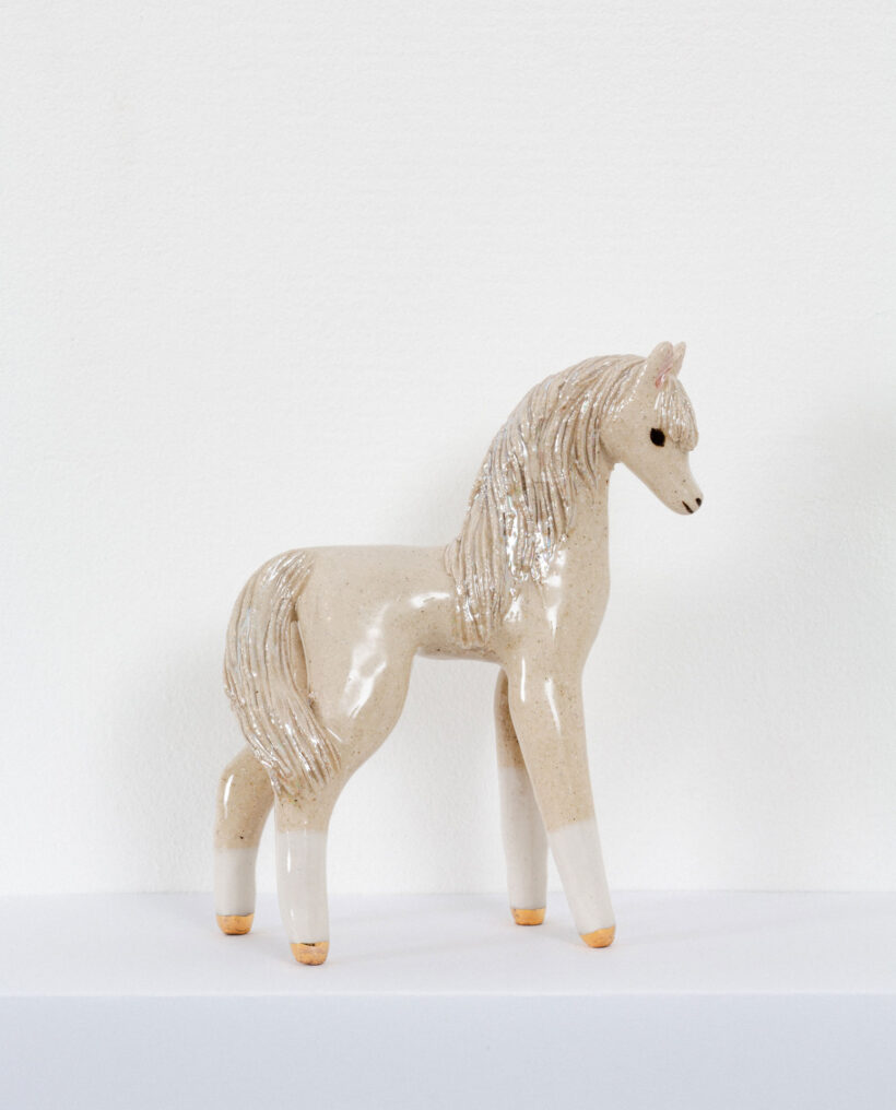 maisamajakka_ceramic_horse_figurine_sculpture_artwork_lokalhelsinki2026-24