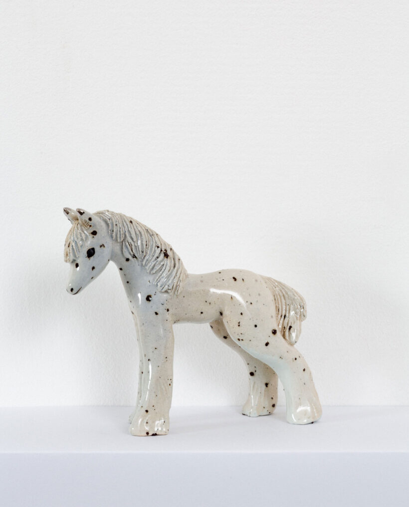 maisamajakka_ceramic_horse_figurine_sculpture_artwork_lokalhelsinki2026-31